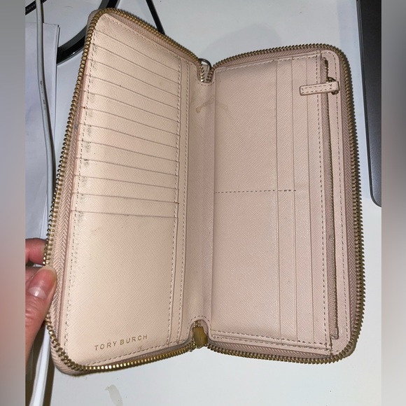 Full size light pink wallet - Picture 2 of 6